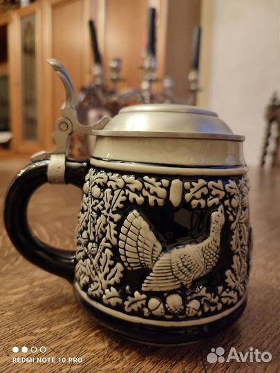 Старинная пивная кружка