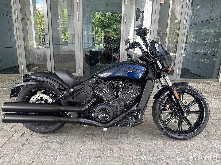 Indian Scout Bobber (2023) - Stealth Gray / Azure