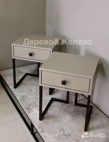 Тумба прикроватная