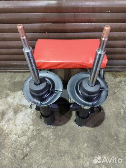 Амортизаторы передние BMW X5 e53 Восстановленые