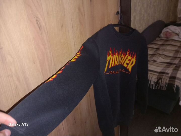 Кофта thrasher с огнём на руках оригинал