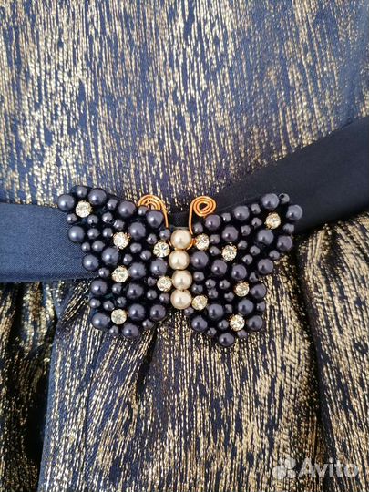 Платье для девочки б/у нарядное 4-5л 110см Турция