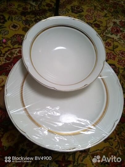 Блюдо и тарелка