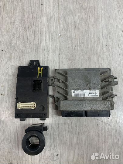 Эбу комплект Renault sandero