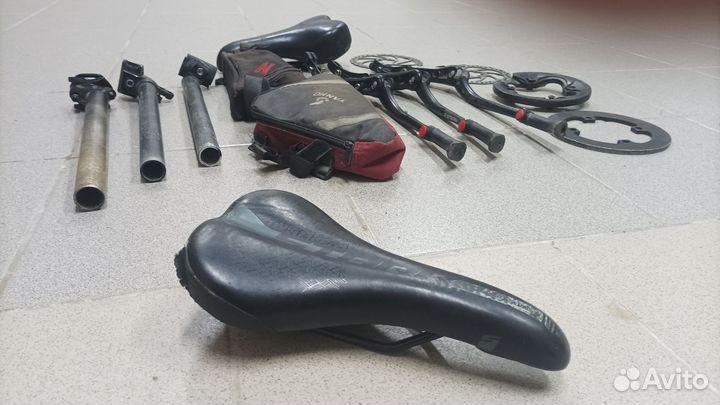 Седло, подножка, сумка, подседел, ротор, рокринг