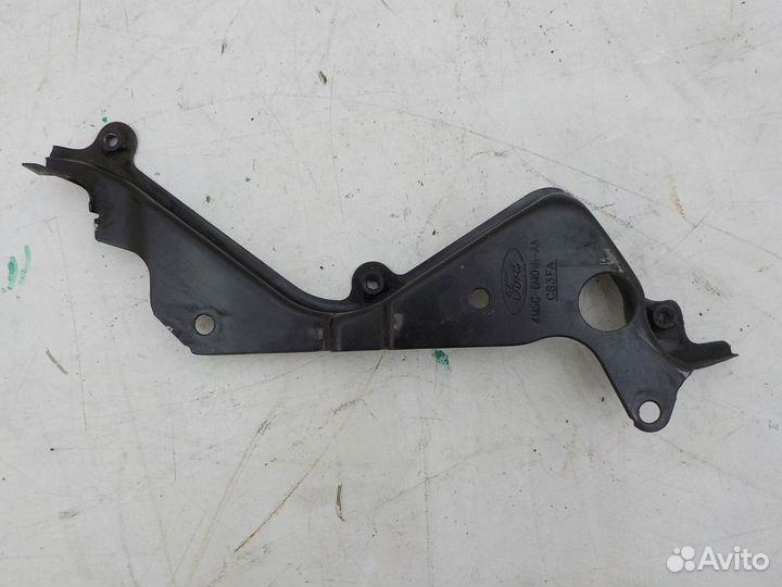 Кожух ремня грм Volvo S40 2004