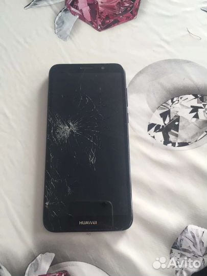 Телефон Huawei