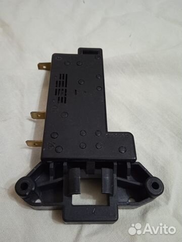 Замок люка 0050096 на стиральную машину Bosch