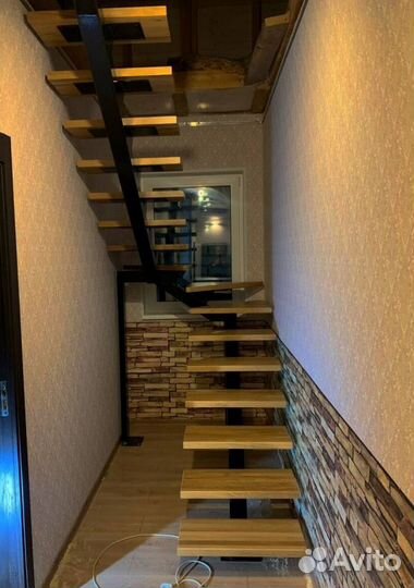 Г-образная лестница