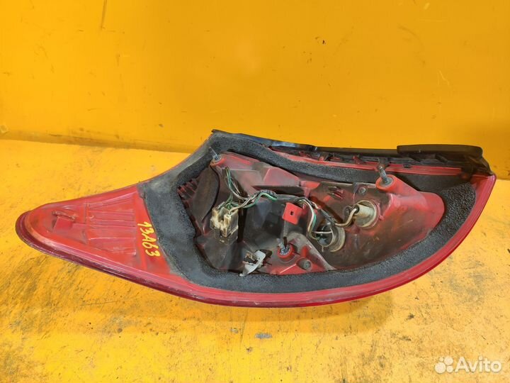 Фонарь задний правый для Toyota RAV-4 2006-2013