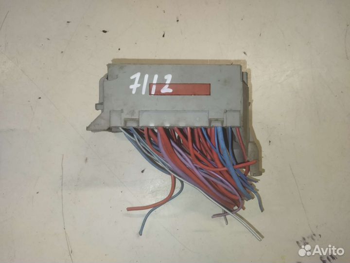 Блок предохранитель Volvo s60 2000-09