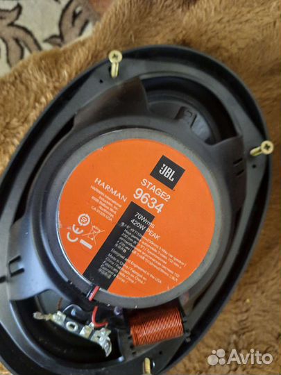 Колонка jbl