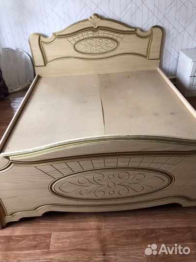 Кровать двухспальная