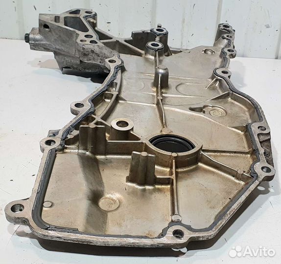 Крышка двигателя передняя Nissan Tiida, Note. 1,6