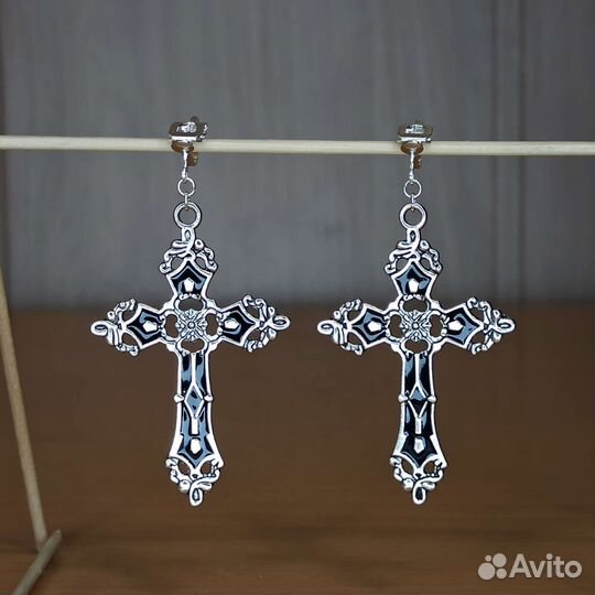 Серьги скелет новые