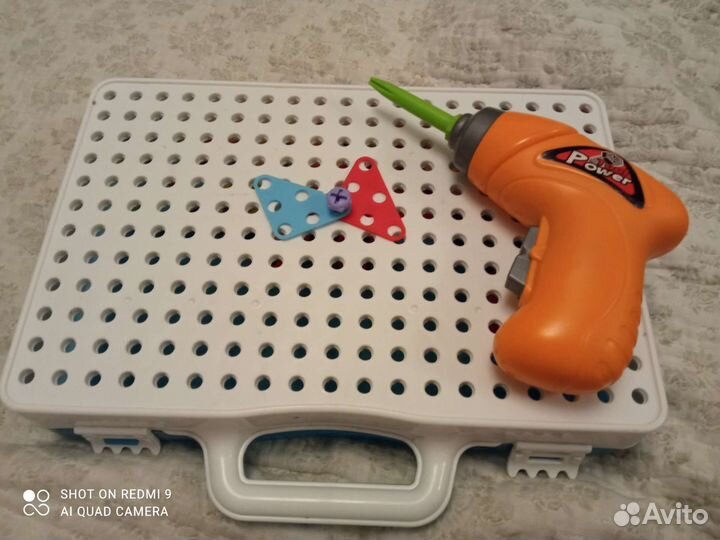 Детский конструктор с шуроповертом и отверткой