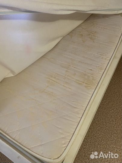 Детская кровать с матрасом