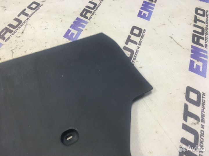 Накладка торпедо левая Опель Вектра Ц