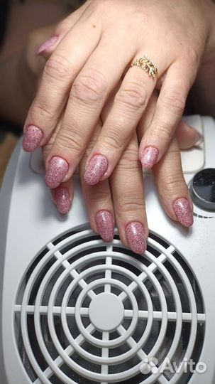 Маникюр на дому