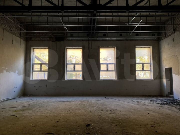 В продаже помещение по 1 линии S2403.5 м²