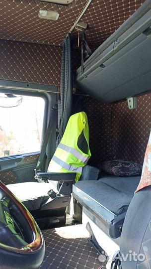 Тентованный грузовик Scania R420, 2005