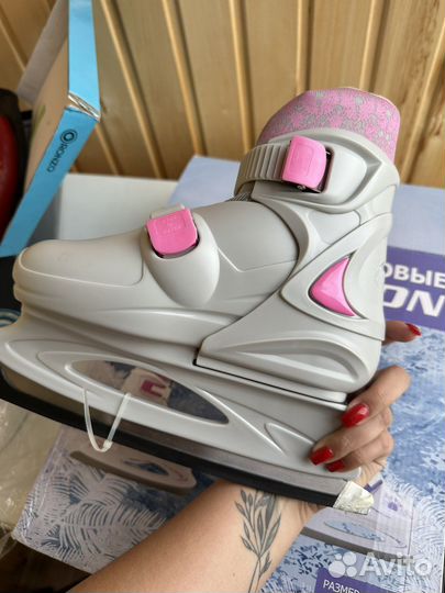 Коньки женские