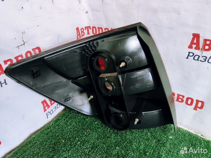 Фонарь правый гранта 2190 новый