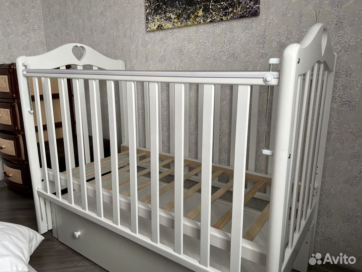 Кроватка детская