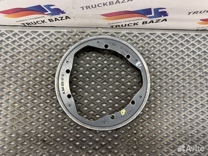 Шкив водяного насоса Mercedes-Benz Actros