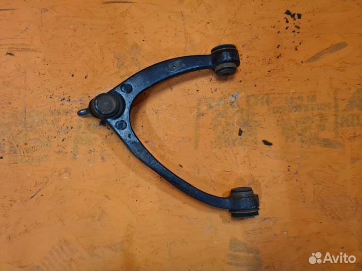 Рычаг подвески верхний передний правый Cadillac