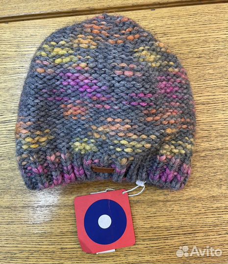 Шапка детская, новые. Цены разные