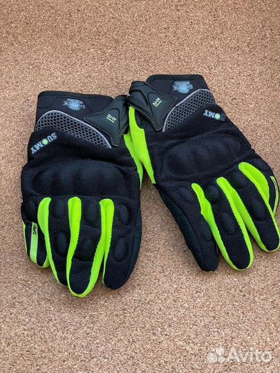 Наколеннки