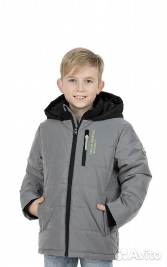 Демисезонная куртка на мальчика 98