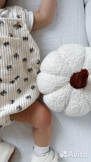 Комбинезон и пинетки