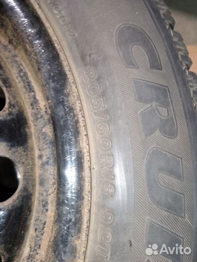 Bridgestone Ice Cruiser 5000 205/60 R16