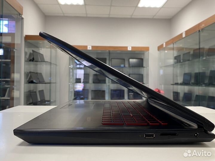 Ноутбук MSI Gaming 17.3 (Core i7/ GTX 1060 6gb)