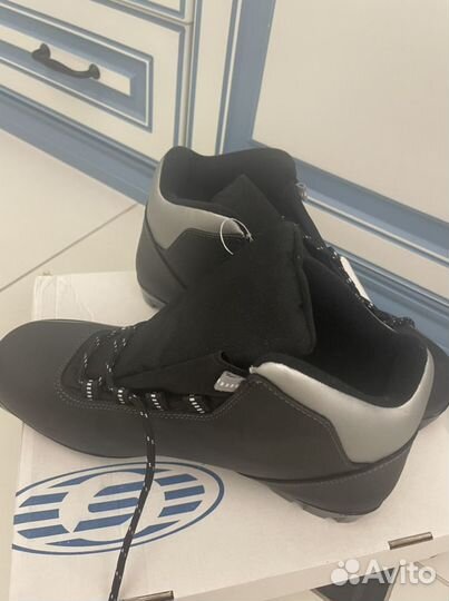 Лыжные ботинки классические