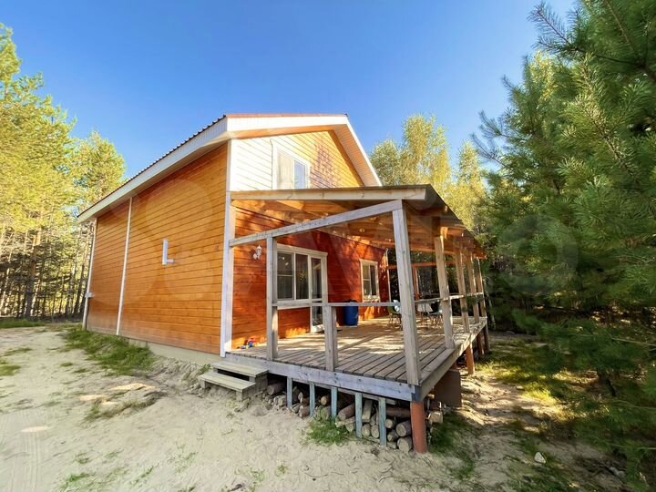 Коттедж 190 м² на участке 10 сот.