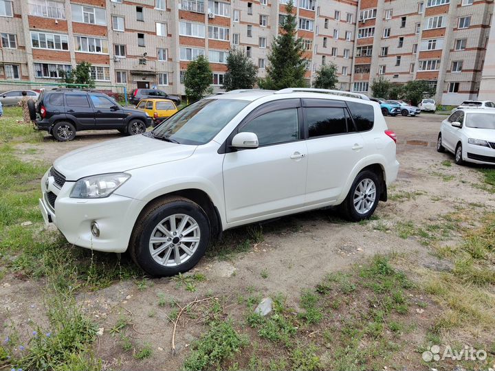 Toyota RAV4 2.4 AT, 2011, 212 000 км