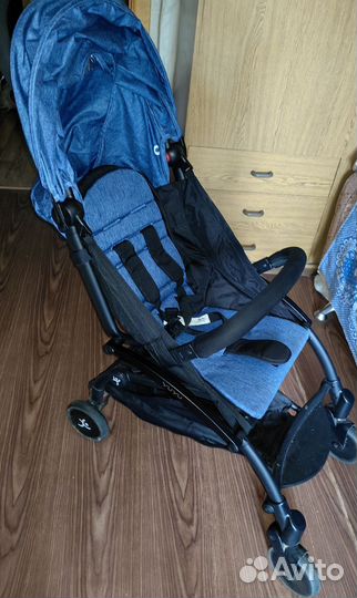Коляска прогулочная yuyu
