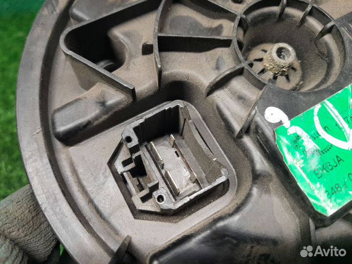 В наличии: Моторчик отопителя для Ford Mondeo 3