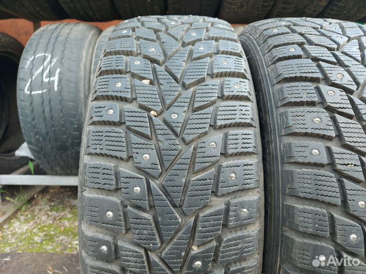 Dunlop SP Winter Ice 02 215/50 R17 95T