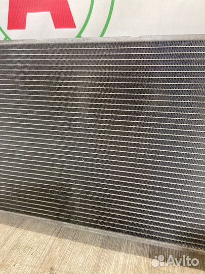 Радиатор охлаждения двигателя Toyota Avensis T25