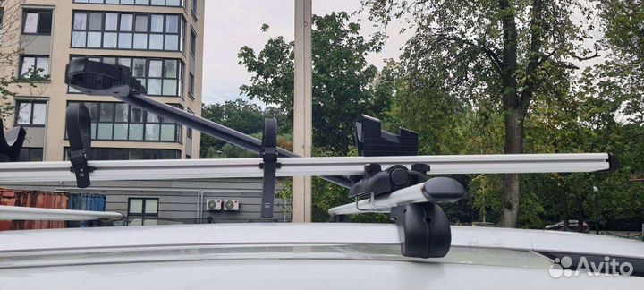 Крепление для велосипеда на крышу автомобиля