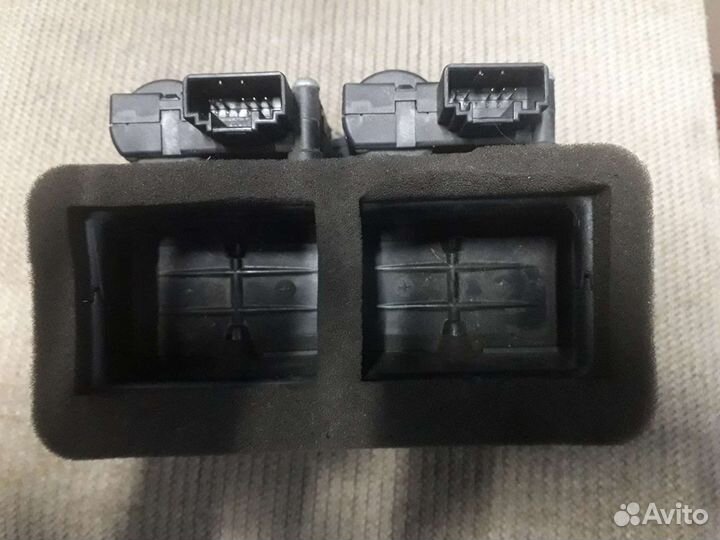 Активатор заслонки Ауди Ку 7