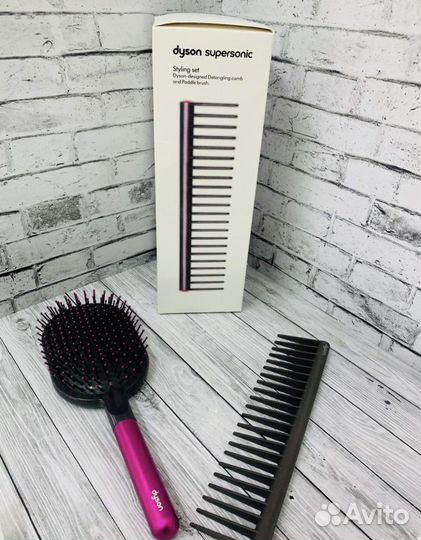 Расческа dyson