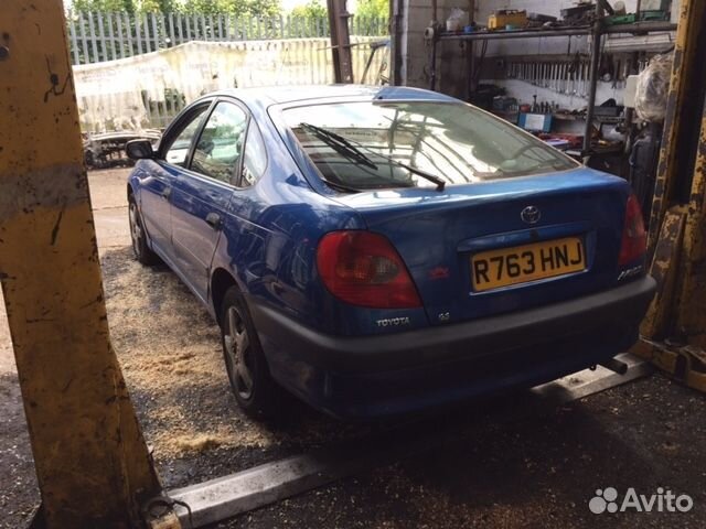 Разбор на запчасти Toyota Avensis 1