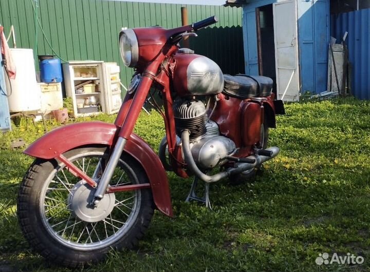 Мотоцикл Ява 250