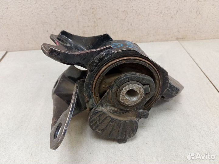 Опора двигателя GS2P39070A