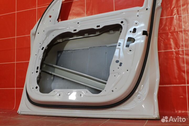 Дверь передняя правая BMW X7
